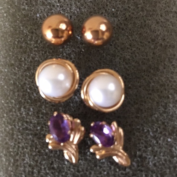 14K stud earrings choose 1 pair - Picture 1 of 4